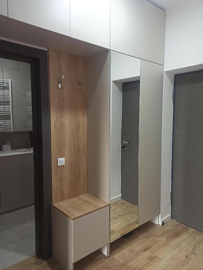 Stylish, Modern 2 Rooms Flat With City View, Near Presidential Palace Бухарест Екстер'єр фото